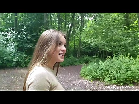 ❤️ Evelini sem predlagal, da bi seksala na javnem mestu! Rekla je da. Potem sem jo zajebal v rit in ji naredil spermo v usta. Nato se je posrkala. ❤ Domače porniče pri nas ☑