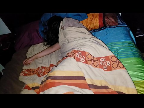❤️ Stepson berači svojo mlado mačeho, medtem ko ona spi. ❤ Domače porniče pri nas ☑